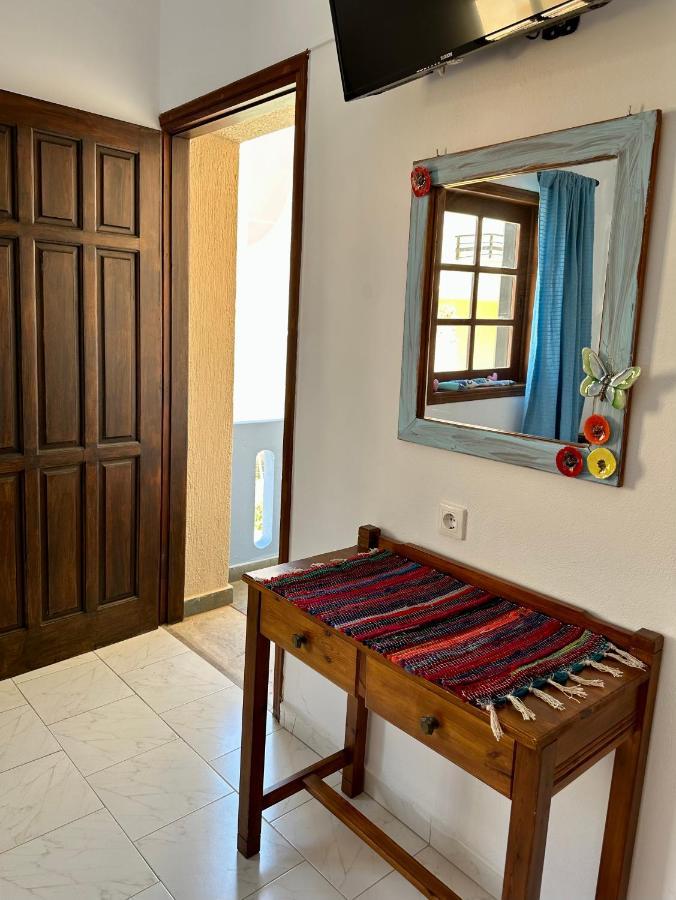 Bonatsa Rooms Palaiochora Exteriér fotografie