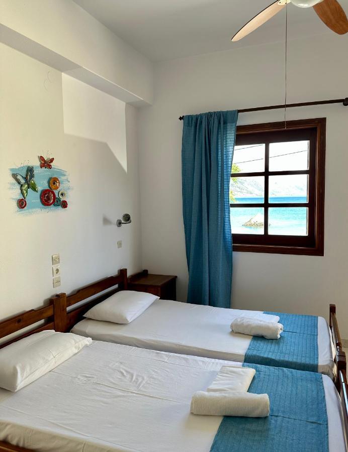 Bonatsa Rooms Palaiochora Exteriér fotografie